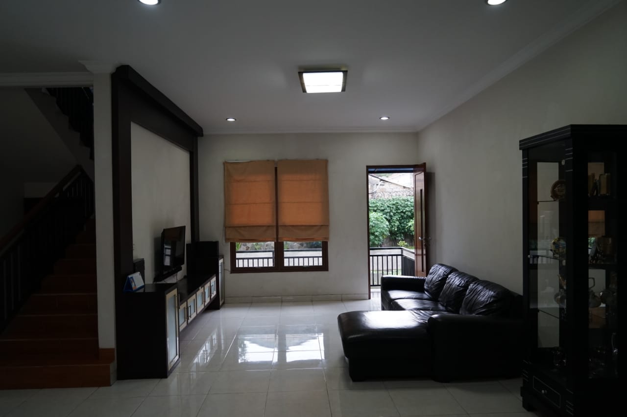 Pesona Air - Ruang TV keluarga untuk bersantai